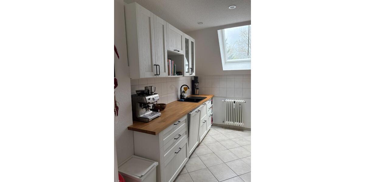 Dachgeschoßwohnung Hattingen Niederbonsfeld - 3.5 Zimmer, 98 m&sup2;, 1.025&euro; | Angebot:25920041