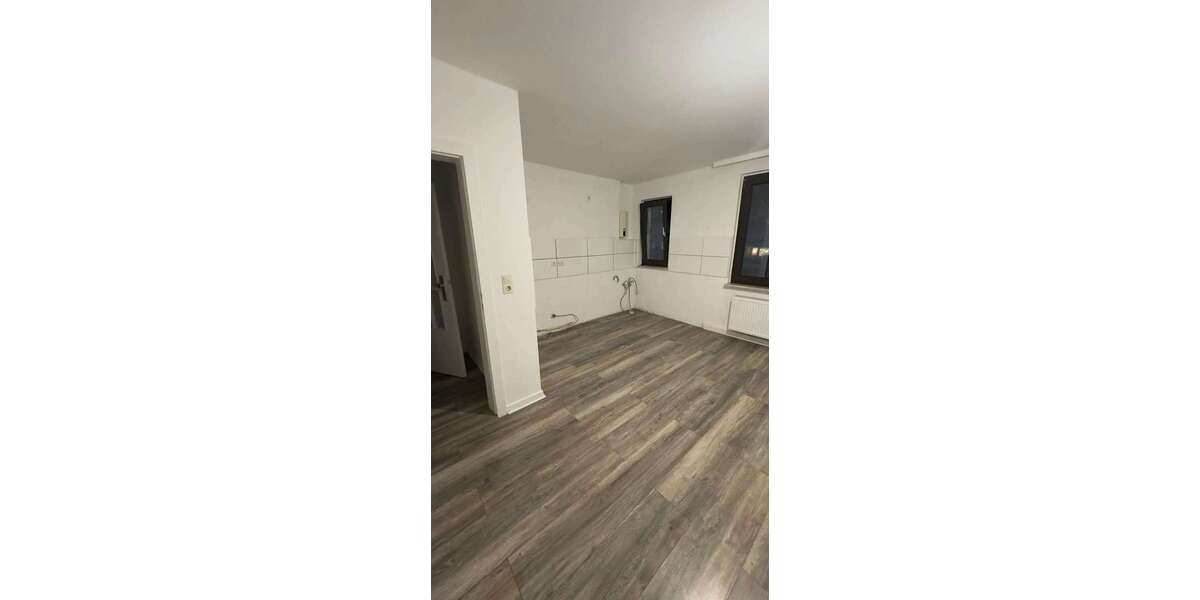 Etagenwohnung Wuppertal Barmen - 2 Zimmer, 66 m&sup2;, 490&euro; | Angebot:25927767