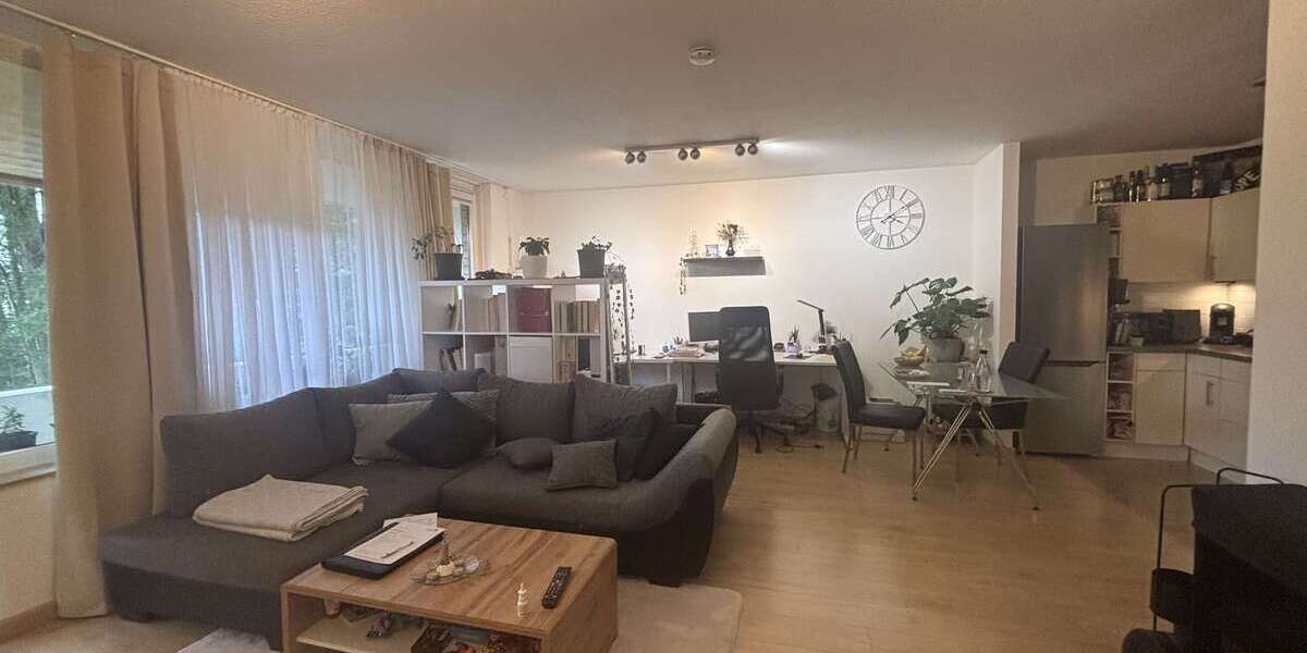 Etagenwohnung Düsseldorf Oberbilk - 2 Zimmer, 65 m&sup2;, 249.000&euro; | Angebot:27230302