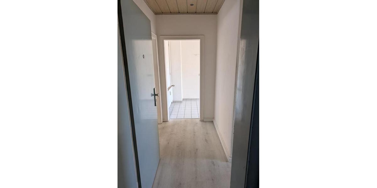 Erdgeschoßwohnung Duisburg Mittelmeiderich - 2.5 Zimmer, 52 m&sup2;, 450&euro; | Angebot:27541053