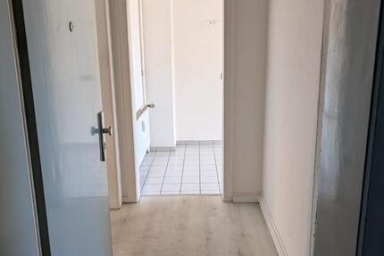 Wohnung Duisburg Mittelmeiderich - 2.5 Zimmer, 52 m&sup2;, 450&euro; | Angebot:27541053