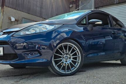 Ford Fiesta 158.000 km 2.800 &euro; Remscheid 42857