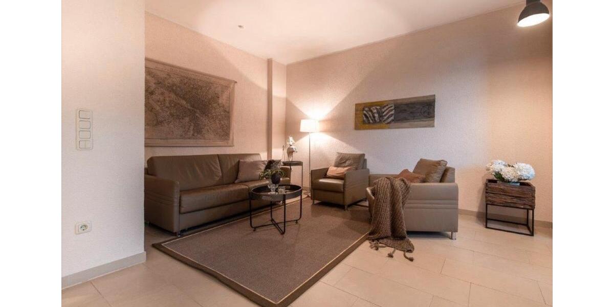 Erdgeschoßwohnung Essen Stadtbezirk V - 2 Zimmer, 67 m&sup2;, 700&euro; | Angebot:25234443