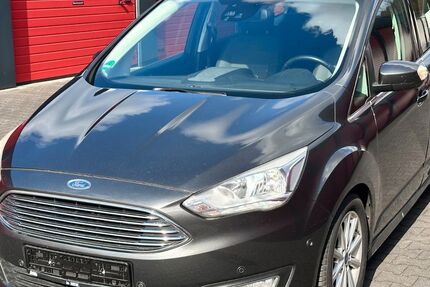 Ford Grand C-Max 86.965 km 9.400 &euro; Oberhausen 46145