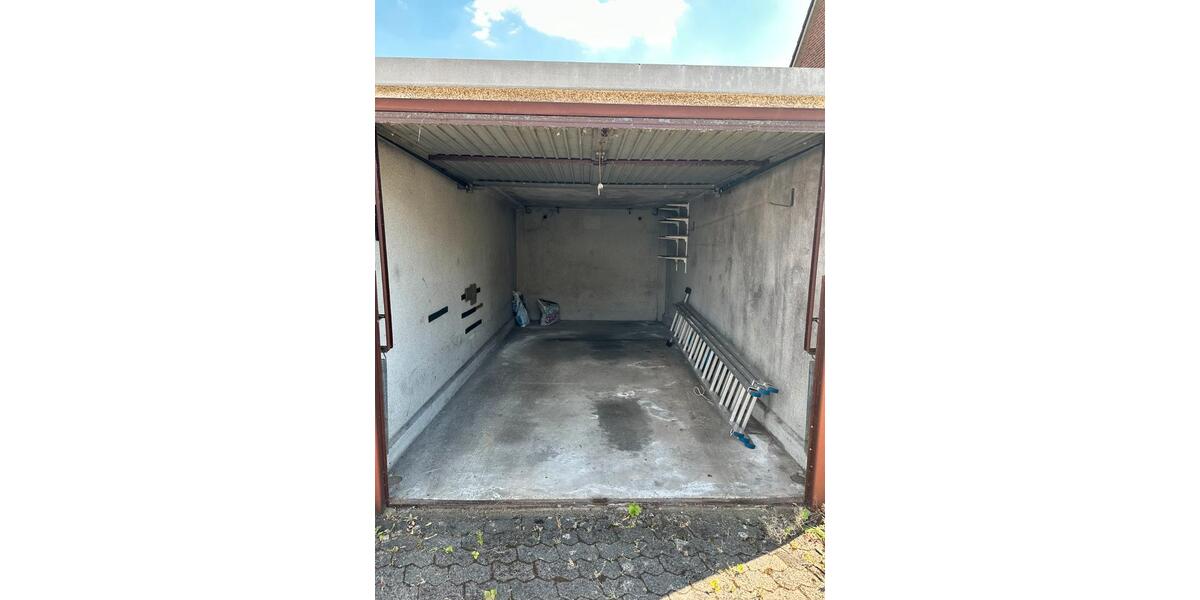 Reihenhaus Meerbusch Kierst - 5.5 Zimmer, 135 m&sup2;, 1.700&euro; | Angebot:26475248
