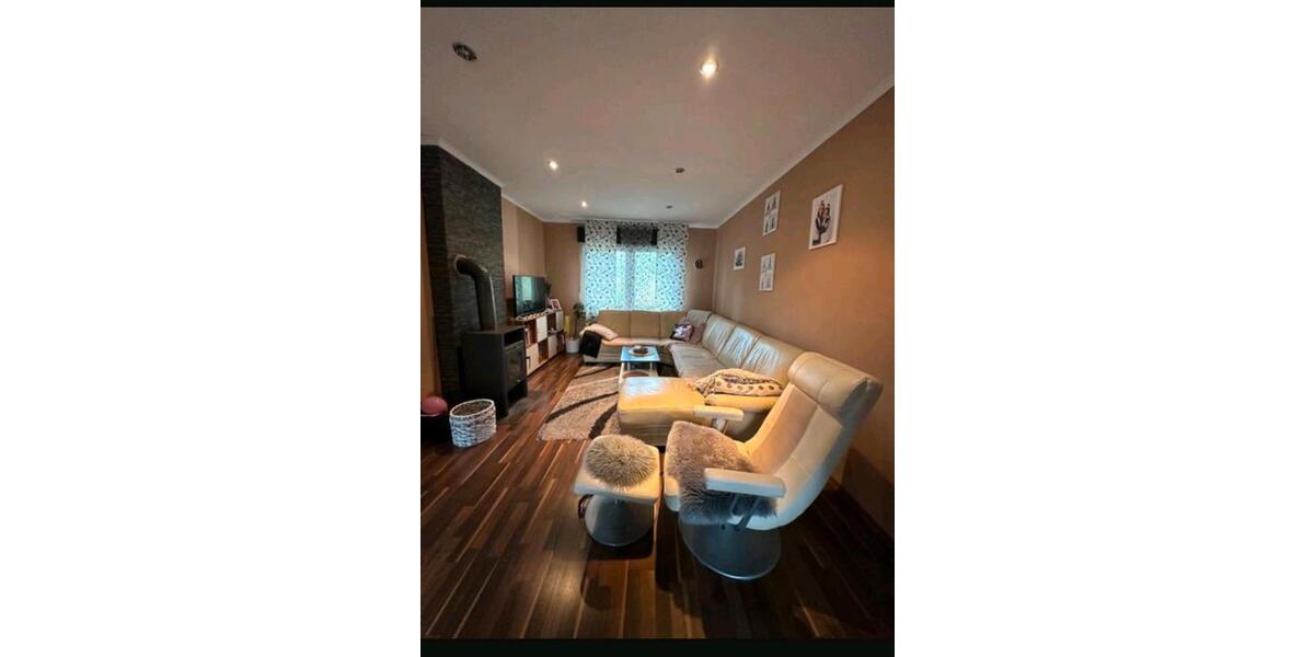 Doppelhaushälfte Duisburg Huckingen - 5 Zimmer, 135 m&sup2;, 349.000&euro; | Angebot:26817857