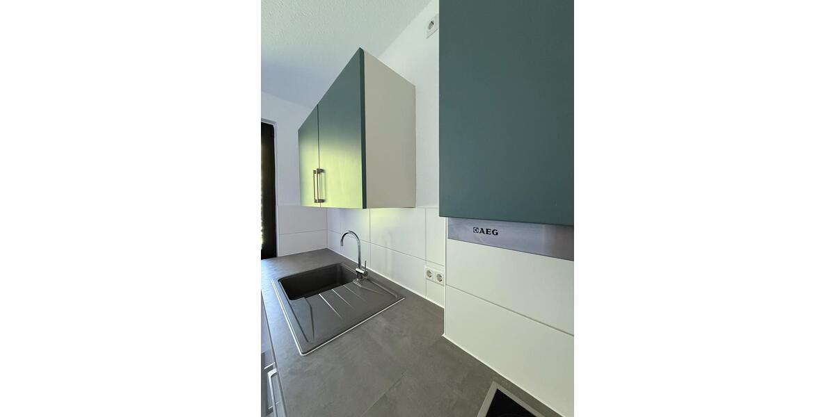 Etagenwohnung Duisburg Mittelmeiderich - 2 Zimmer, 72 m&sup2;, 880&euro; | Angebot:27565931