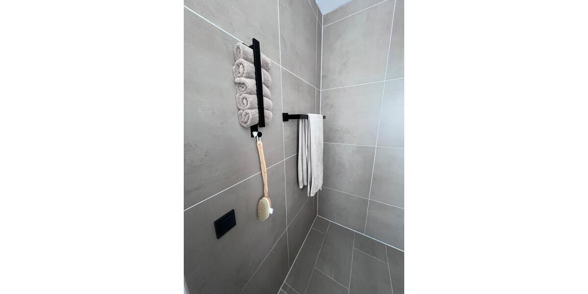 Etagenwohnung Remscheid Gemarkung Bergisch Born - 3 Zimmer, 90 m&sup2;, 1.280&euro; | Angebot:25961270