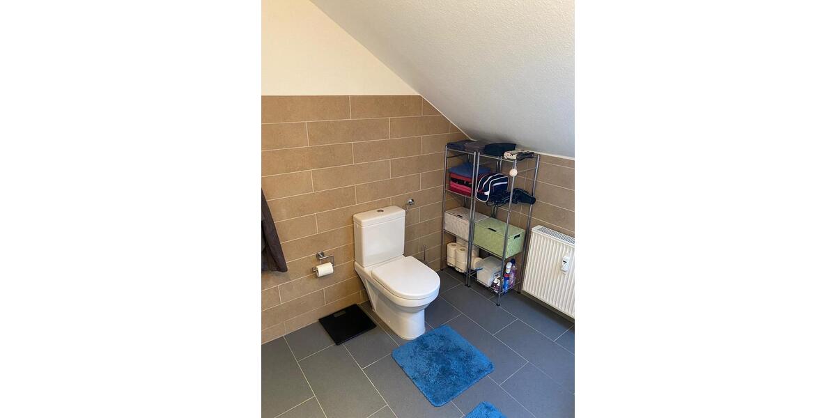 Dachgeschoßwohnung Hilden - 3 Zimmer, 58 m&sup2;, 193.000&euro; | Angebot:27449140