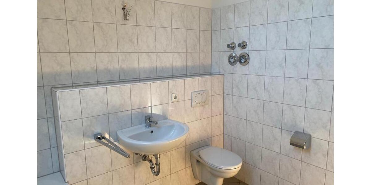 Dachgeschoßwohnung Witten - 2 Zimmer, 67 m&sup2;, 382&euro; | Angebot:26003836