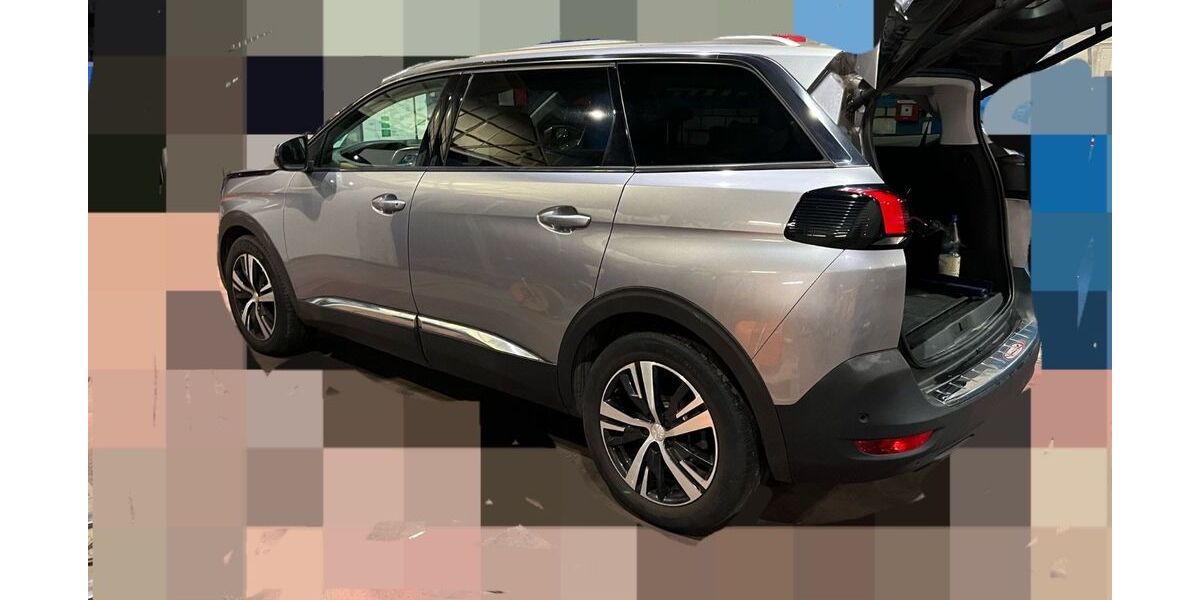 Peugeot 5008 120.000 km 14.800 &euro; Duisburg 47167