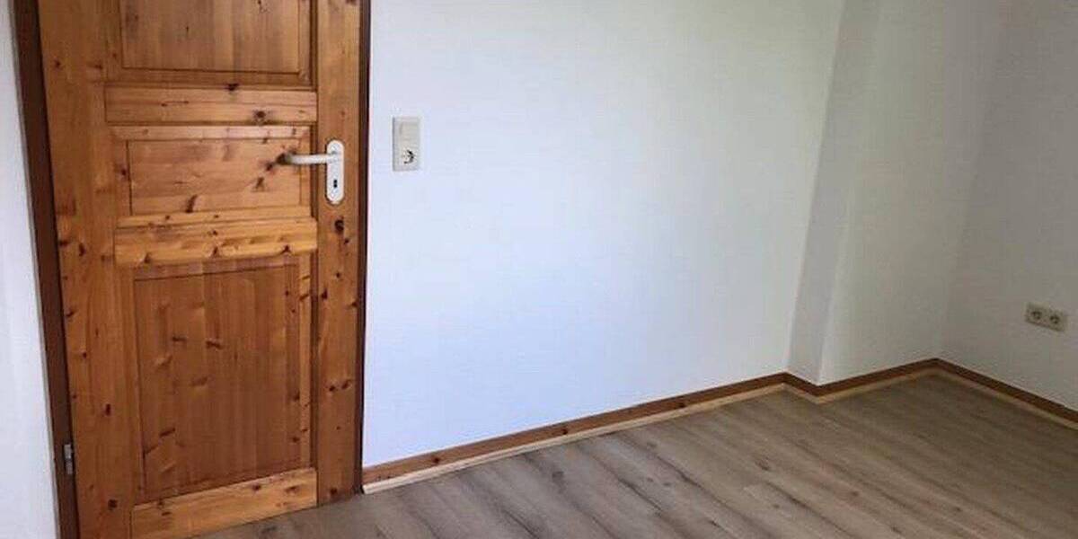 Etagenwohnung Witten Mitte - 3 Zimmer, 85 m&sup2;, 700&euro; | Angebot:26819956