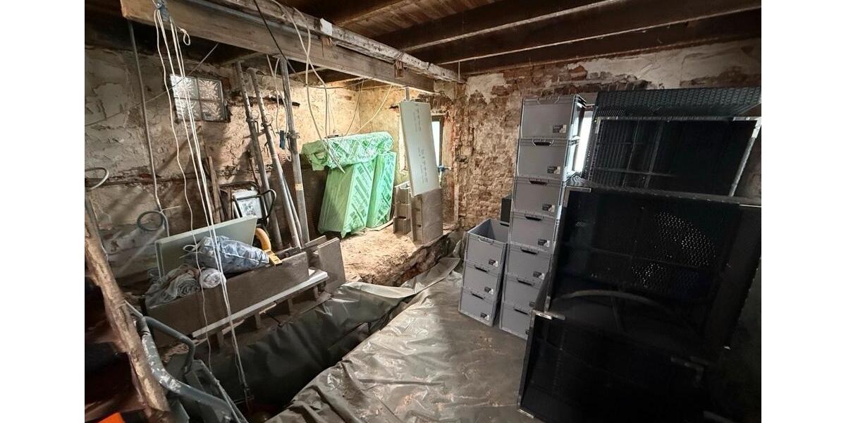 Einfamilienhaus Langenfeld (Rheinland) - 7 Zimmer, 100 m&sup2;, 333.000&euro; | Angebot:26455213