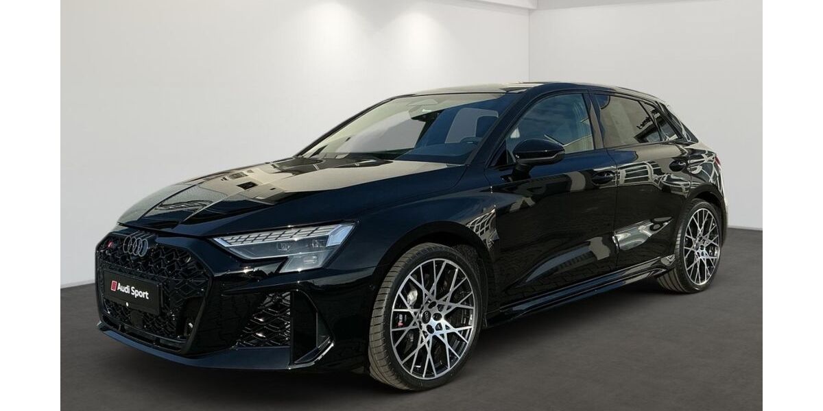 Audi RS3 4.500 km 69.770 &euro; Duisburg 47249