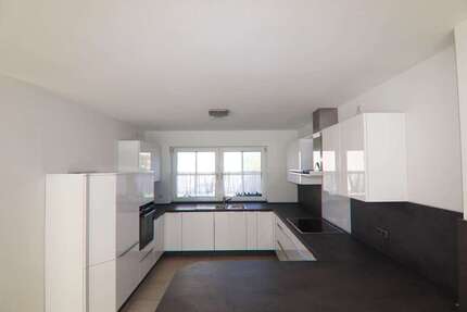Haus Meerbusch - 5 Zimmer, 153 m&sup2;, 2.295&euro; | Angebot:26562523