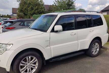 Mitsubishi Pajero 280.000 km 11.800 &euro; Velbert, Stadt 42553