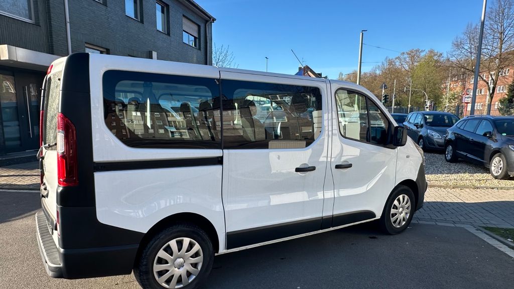 Opel Vivaro 50.000 km 18.880 &euro; Duisburg 47138