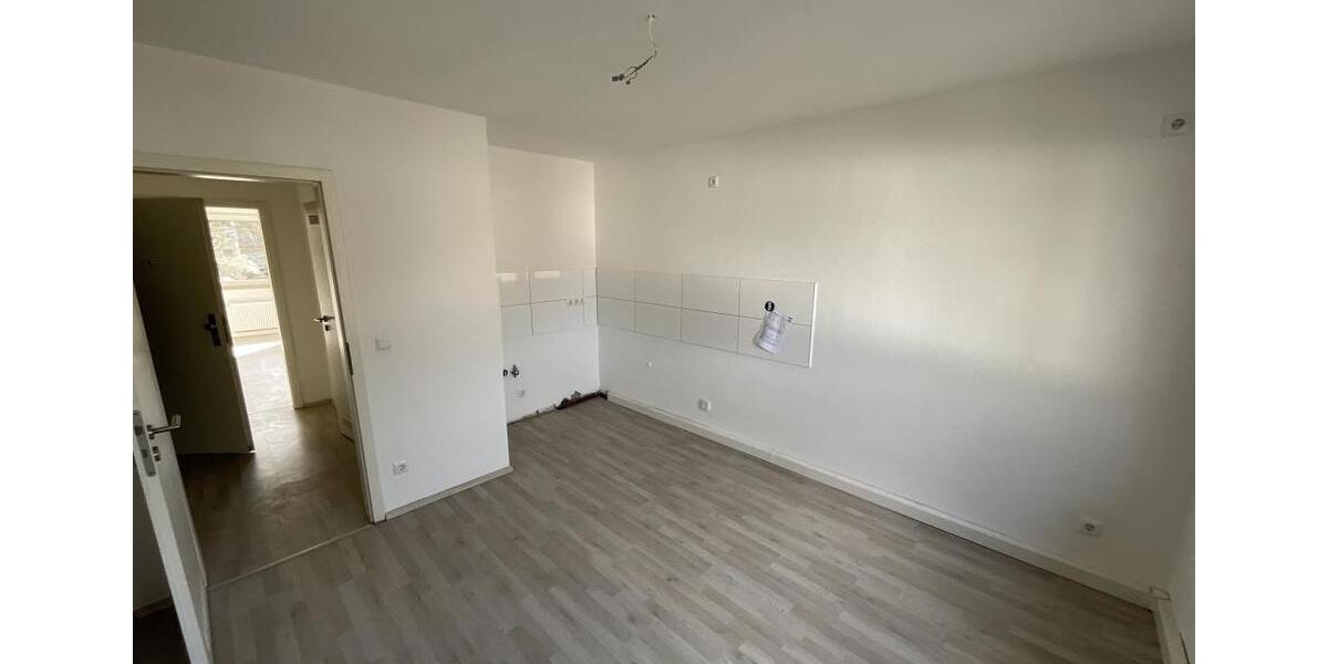 Etagenwohnung Essen Stadtbezirk IV - 1 Zimmer, 39 m&sup2;, 349&euro; | Angebot:25552144