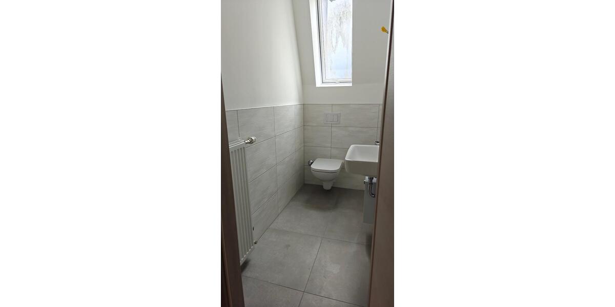 Etagenwohnung Wuppertal Gemarkung Langerfeld - 4 Zimmer, 110 m&sup2;, 1.100&euro; | Angebot:27537876