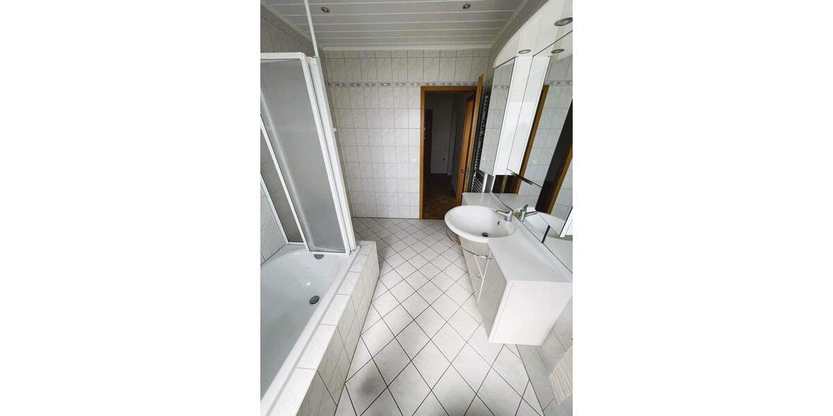 Etagenwohnung Essen Bedingrade - 3 Zimmer, 73 m&sup2;, 640&euro; | Angebot:25662718