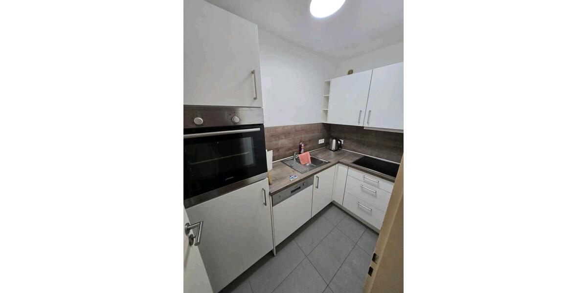 Etagenwohnung Düsseldorf Pempelfort - 1.5 Zimmer, 40 m&sup2;, 1.200&euro; | Angebot:27564389
