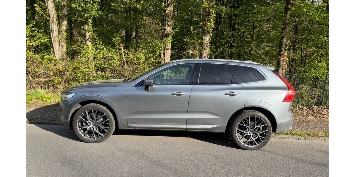 Volvo XC60 88.000 km 32.900 &euro; Solingen 42697