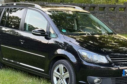 VW Touran 253.000 km 7.200 &euro; Remscheid 42853
