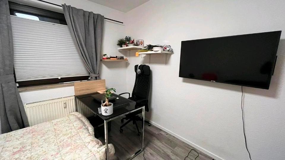 Etagenwohnung Bochum Querenburg - 1 Zimmer, 25 m&sup2;, 700&euro; | Angebot:25995523