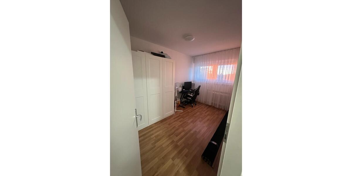 Etagenwohnung Duisburg Rheinhausen - 3 Zimmer, 69 m&sup2;, 900&euro; | Angebot:27568914