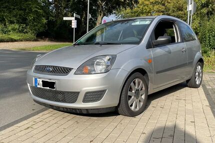 Ford Fiesta 53.000 km 2.899 &euro; Wuppertal 42109