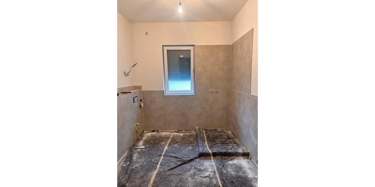 Erdgeschoßwohnung Solingen Wald - 3 Zimmer, 80 m&sup2;, 1.000&euro; | Angebot:27553046