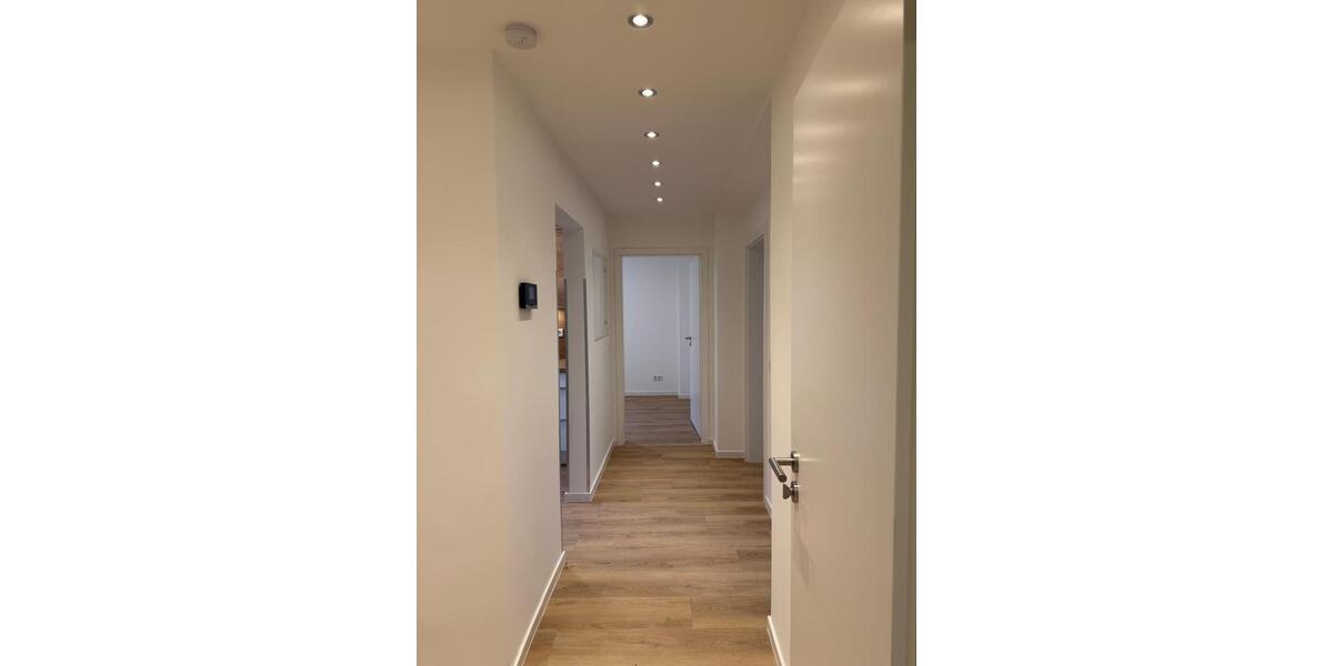 Erdgeschoßwohnung Duisburg Duisburg-Mitte - 3.5 Zimmer, 66 m&sup2;, 1.200&euro; | Angebot:25974614