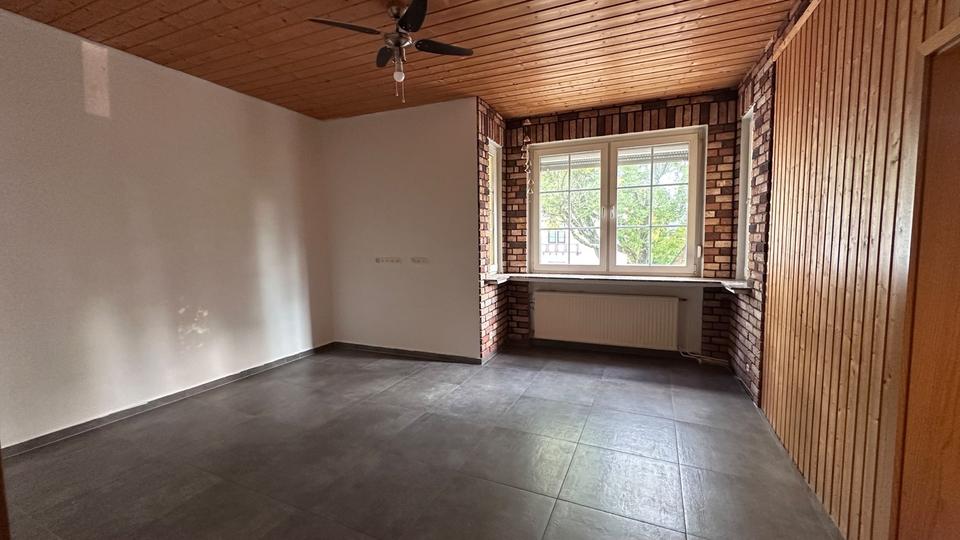 Etagenwohnung Bochum Altenbochum - 3 Zimmer, 95 m&sup2;, 1.100&euro; | Angebot:27568630