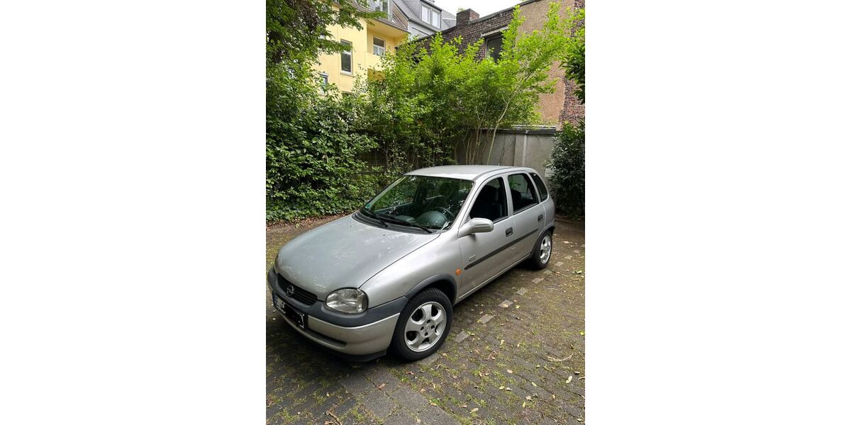 Opel Corsa 66.000 km 1.600 &euro; Essen 45128