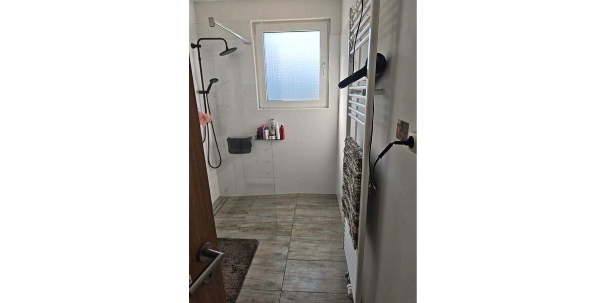 Erdgeschoßwohnung Solingen Central - 3 Zimmer, 73 m&sup2;, 700&euro; | Angebot:27567589