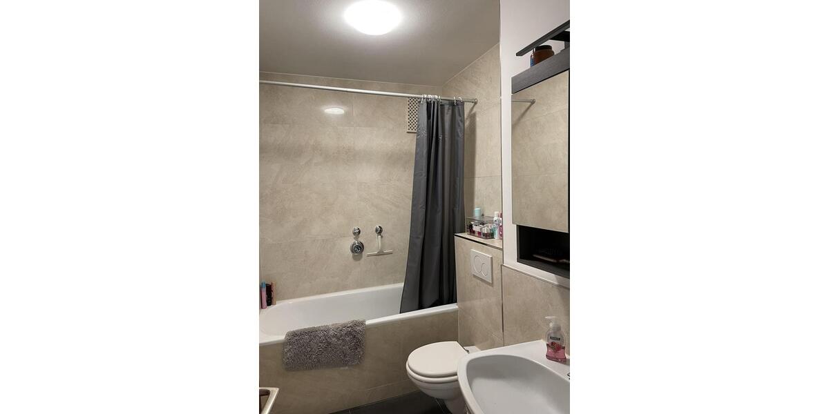 Etagenwohnung Düsseldorf Stadtbezirk 5 - 2 Zimmer, 60 m&sup2;, 750&euro; | Angebot:25404125