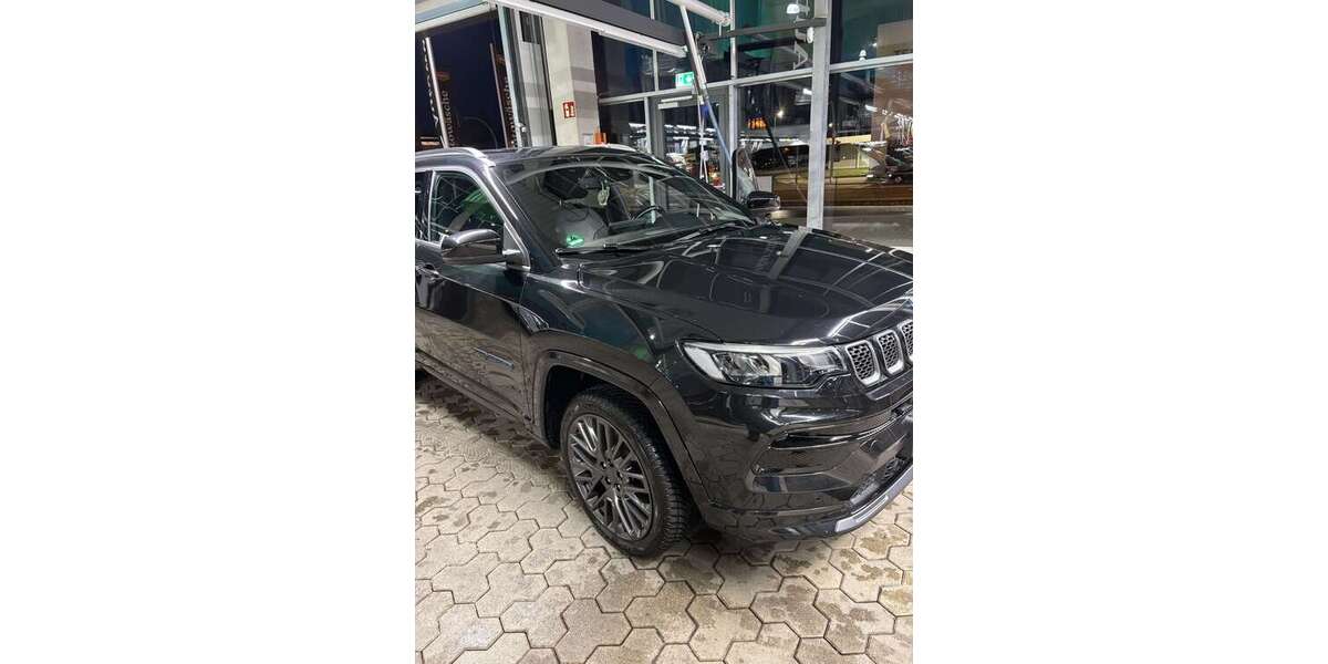 Jeep Compass 70.600 km 25.600 &euro; Mülheim An Der Ruhr 45481