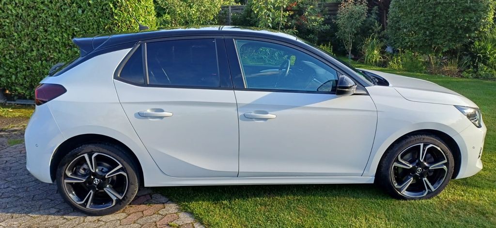 Opel Corsa 87.000 km 13.700 &euro; Düsseldorf 40231