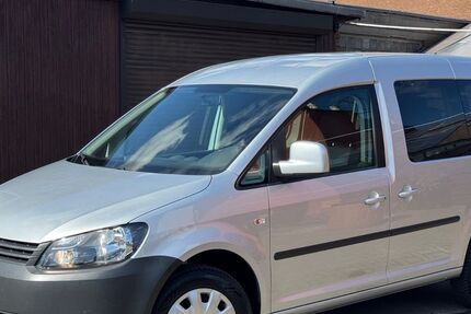 VW Caddy 141.000 km 6.800 &euro; Duisburg 47179