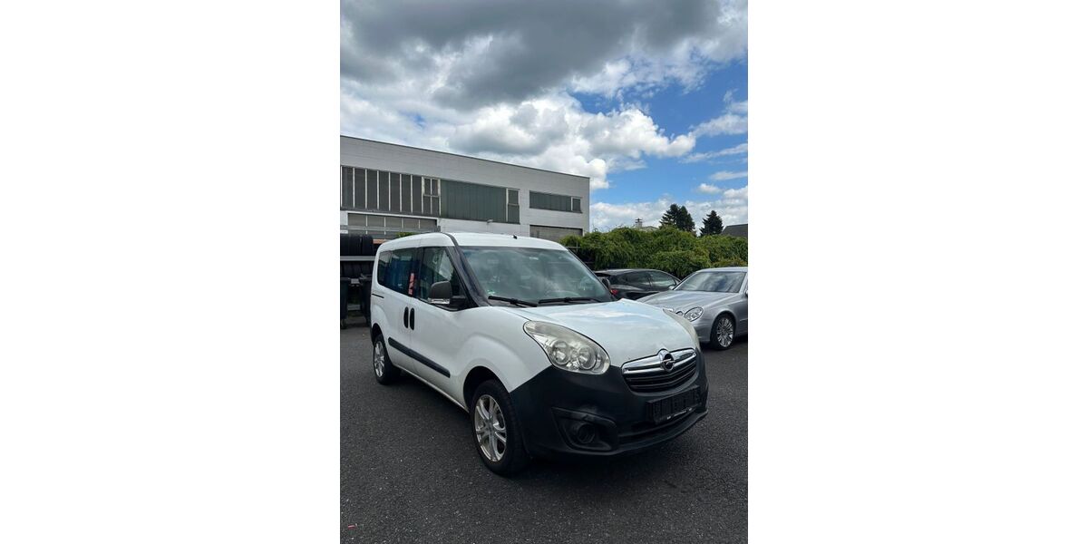 Opel Combo 83.000 km 2.900 &euro; ratingen 40880