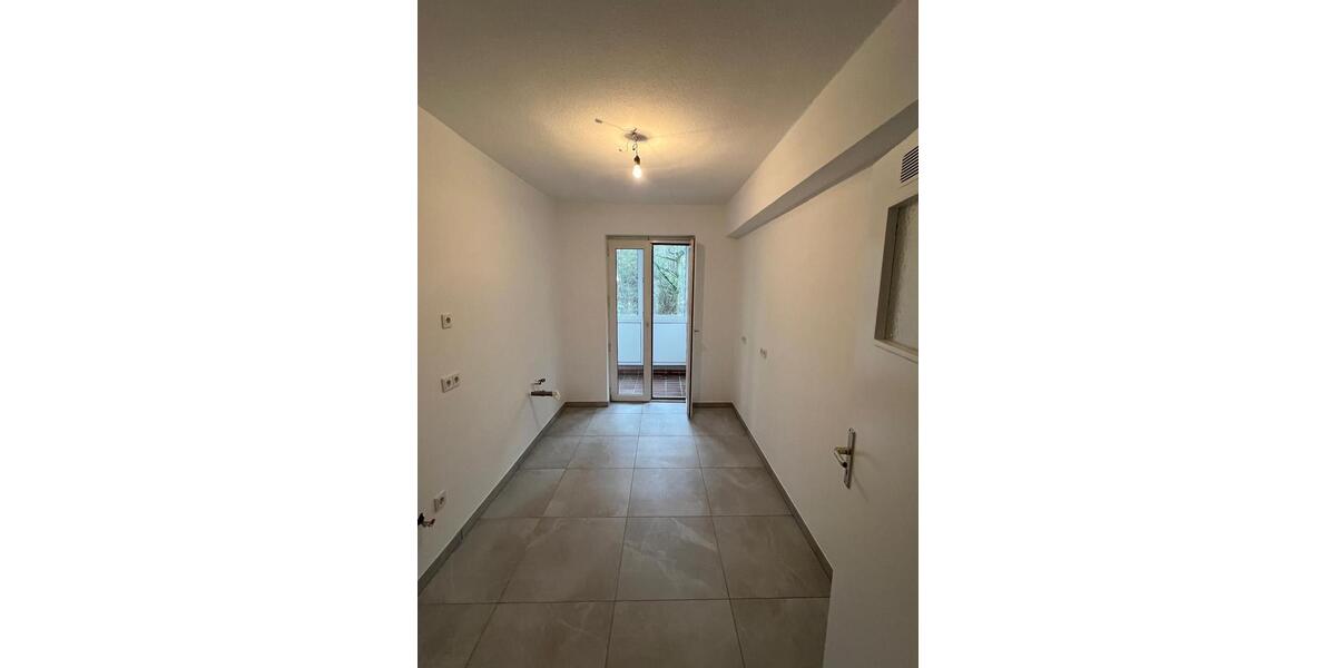 Etagenwohnung Essen Stadtbezirk II - 3.5 Zimmer, 63 m&sup2;, 775&euro; | Angebot:25978307