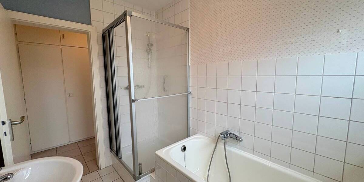 Mehrfamilienhaus, Wohnhaus Bochum Höntrop - 6 Zimmer, 186 m&sup2;, 690.000&euro; | Angebot:25779186