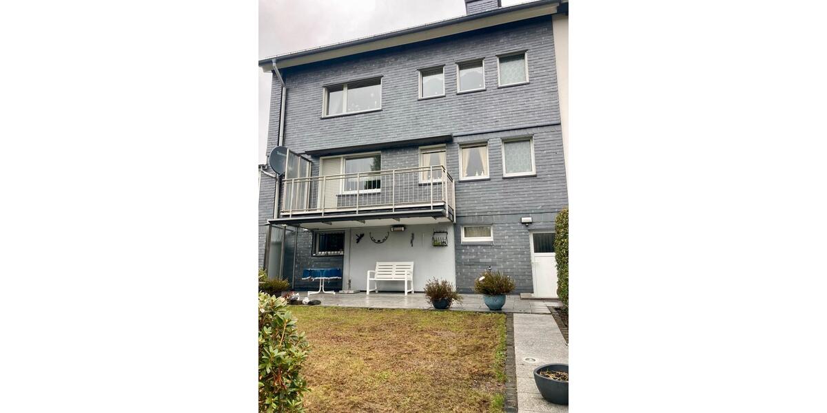 Doppelhaushälfte Remscheid Reinshagen - 8 Zimmer, 140 m&sup2;, 1.750&euro; | Angebot:25961564