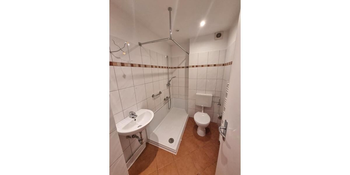 Etagenwohnung Bochum Bochum-Mitte - 2 Zimmer, 61 m&sup2;, 400&euro; | Angebot:26049214