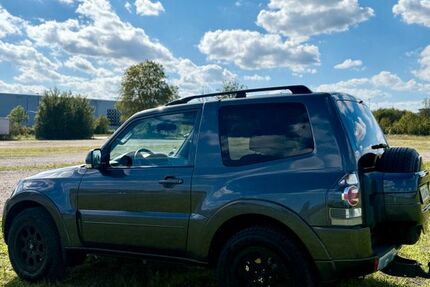 Mitsubishi Pajero 227.000 km 30.000 &euro; Düsseldorf 40549