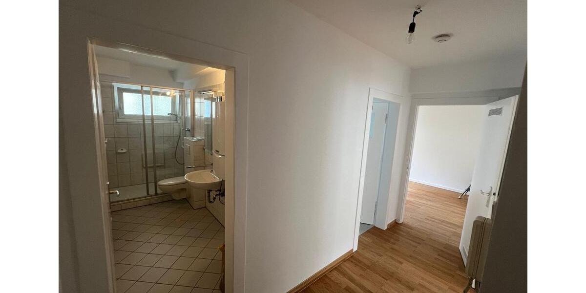 Etagenwohnung Essen Stadtbezirk II - 3.5 Zimmer, 63 m&sup2;, 775&euro; | Angebot:25978307