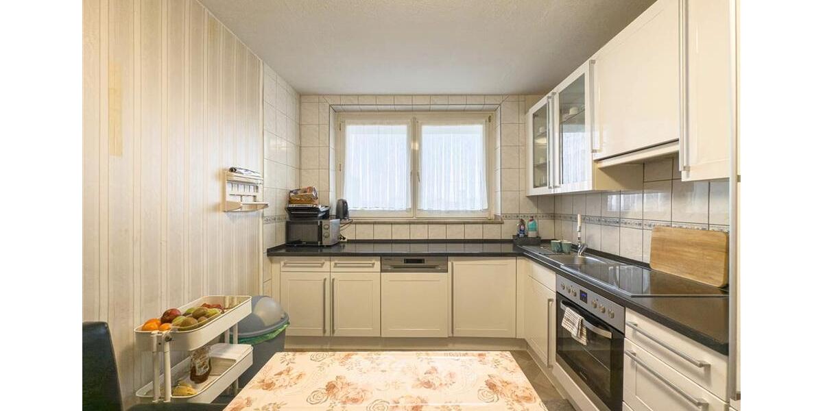 Etagenwohnung Neuss - 3 Zimmer, 70 m&sup2;, 1.050&euro; | Angebot:26039561