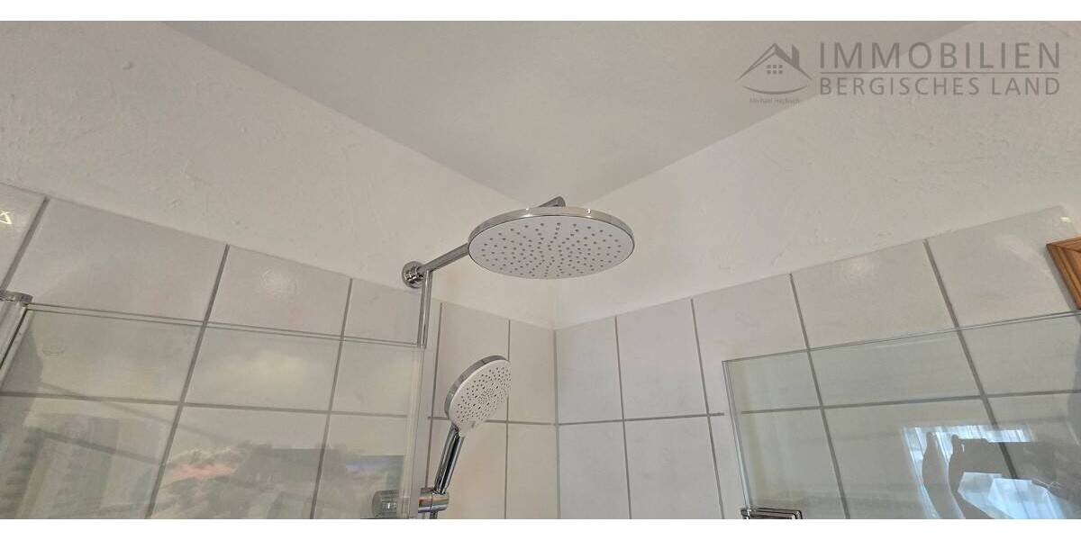 Reihenendhaus Hückeswagen Innenstadt - 4 Zimmer, 110 m&sup2;, 325.000&euro; | Angebot:25675573