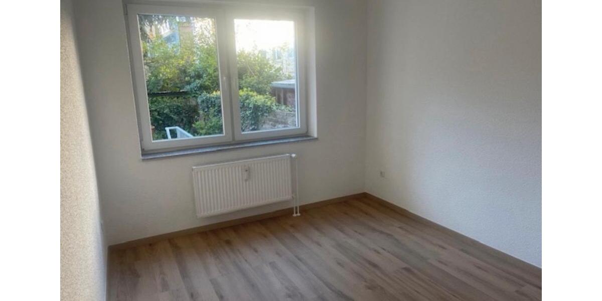 Erdgeschoßwohnung Essen Stadtbezirk III - 3 Zimmer, 72 m&sup2;, 930&euro; | Angebot:27533480