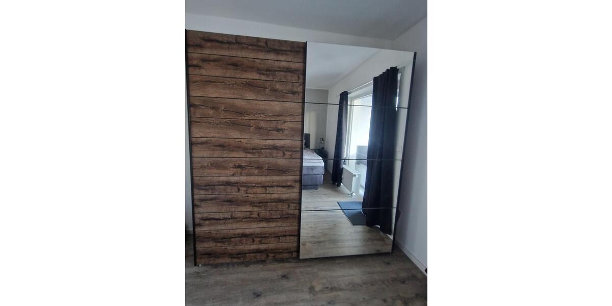 Etagenwohnung Langenfeld (Rheinland) - 2 Zimmer, 67 m&sup2;, 930&euro; | Angebot:25842757